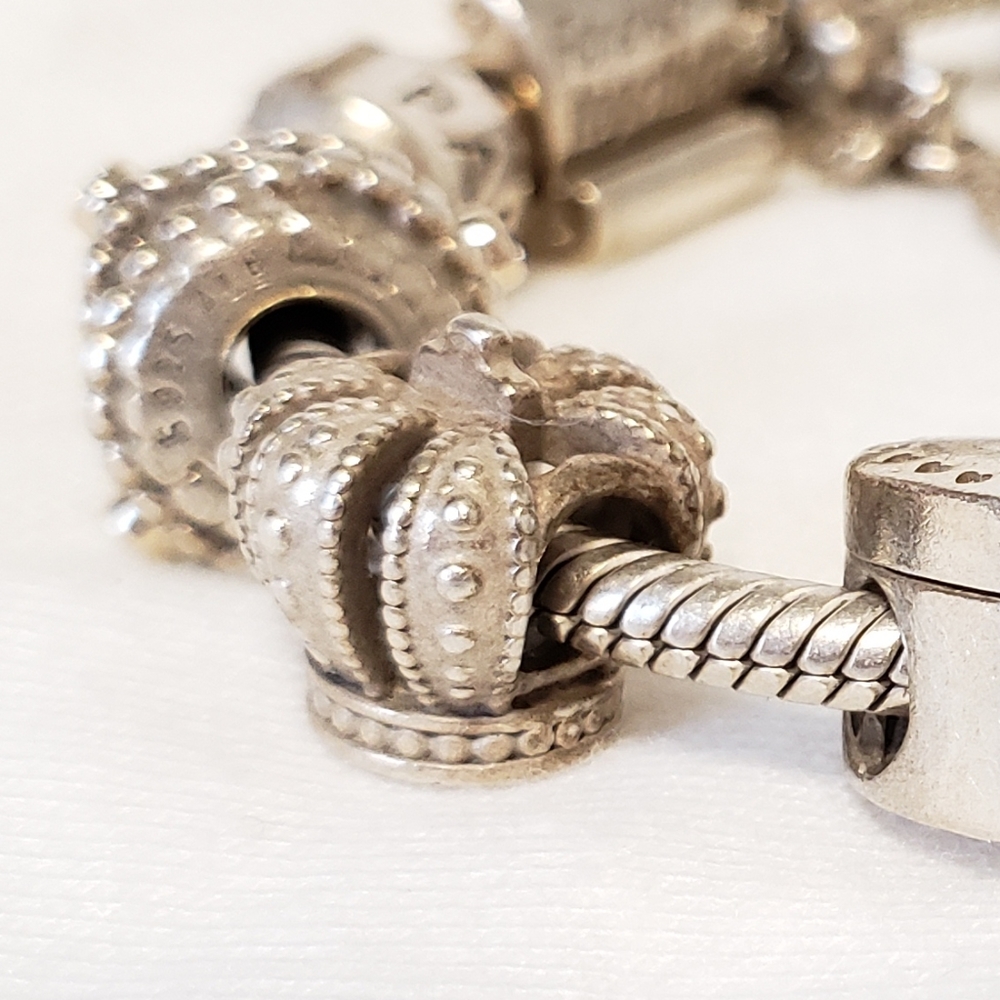 Pandora Royal Crown charm